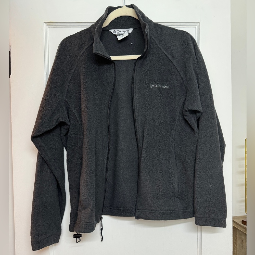 Black Columbia zip up jacket
